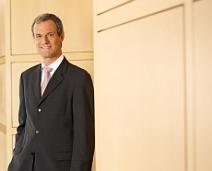 Dr. Michael Kemmer