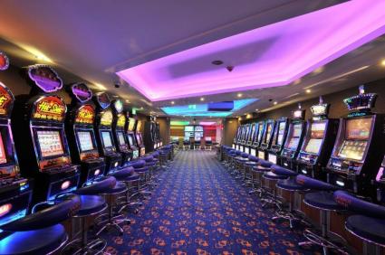 Casino Bad Neuenahr Spielsaal mit Automaten